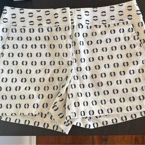 LOFT Black and White Patterned Women's Shorts